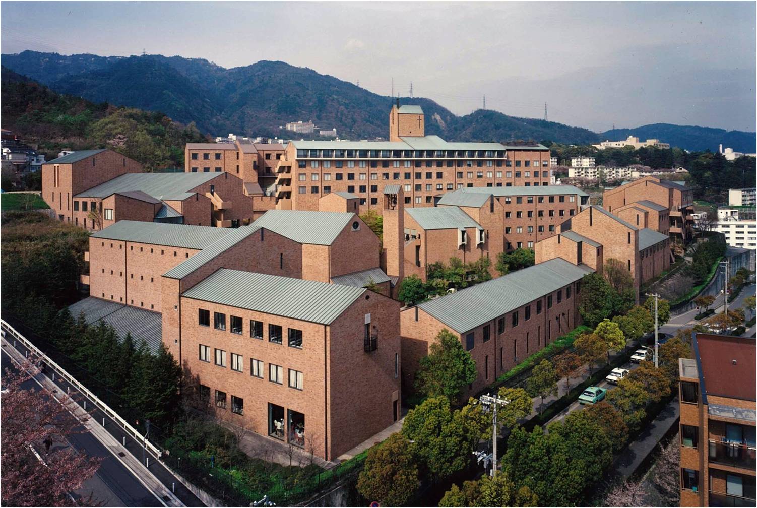 大学 偏差 学院 値 神戸