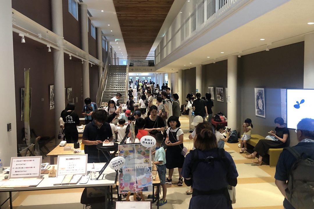 中野市市民会館ソソラホール　市民創造回廊　写真